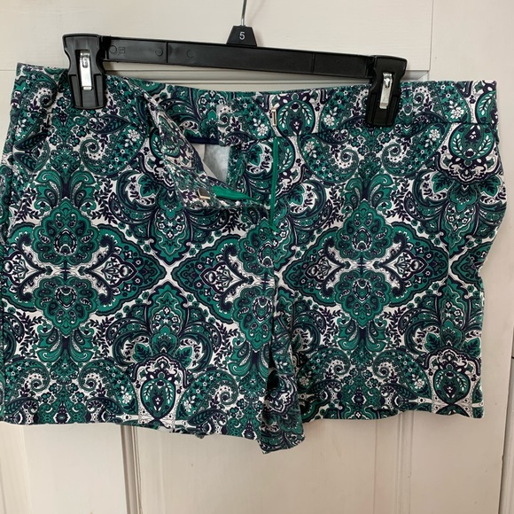 Printed Shorts - Picture 3 of 3